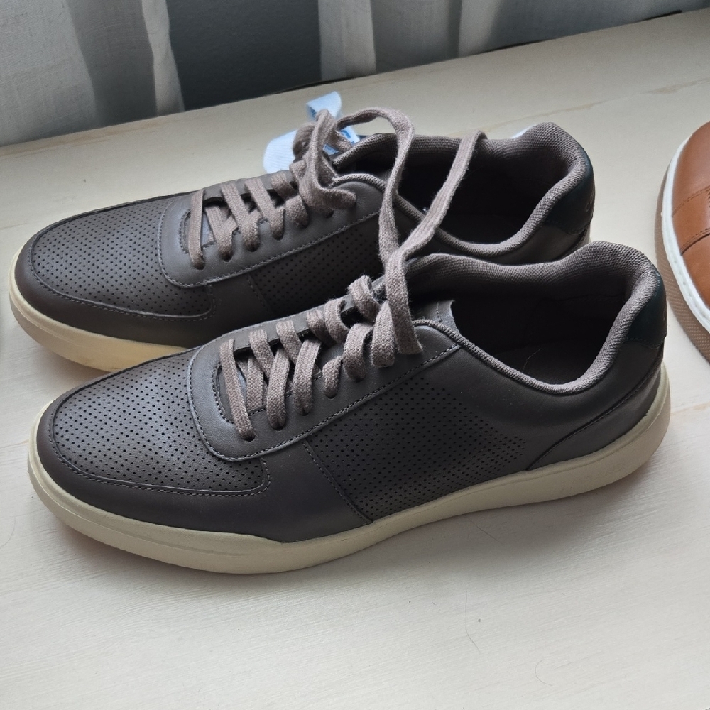 Cole Haan Gray Sneakers Minimalist Design